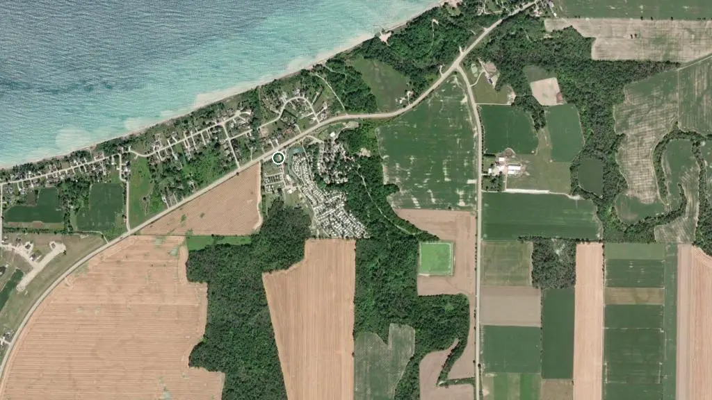 Aerial view of Paradise Valley – Killam Seasonal Resorts and surroundings