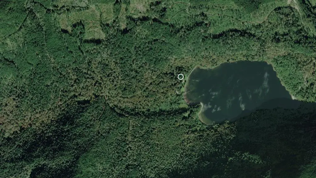 Aerial view of Lakeside Campground - Deer Lake and surroundings