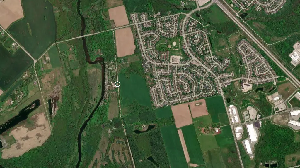 Aerial view of Riverbend Park and surroundings