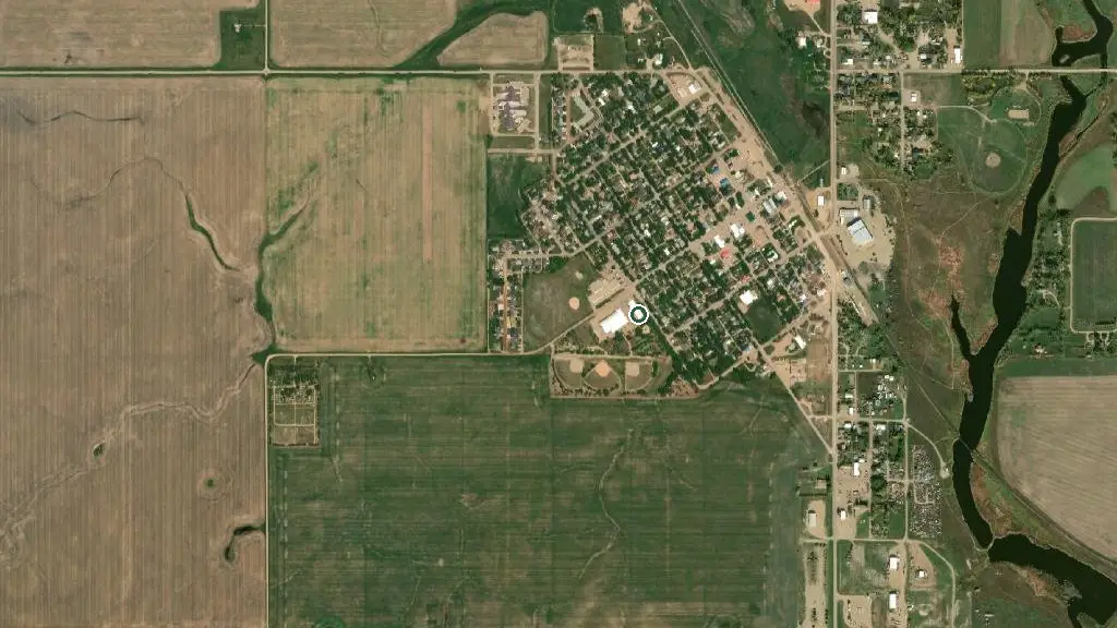 Aerial view of Radville Laurier Regional Park / Radius Credit Union Campground and surroundings