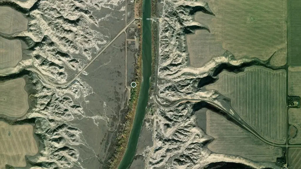 Aerial view of Bleriot Ferry Provincial Recreation Area and surroundings