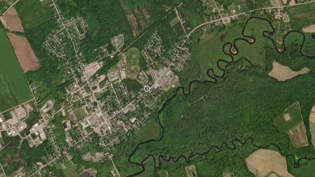 Aerial view of Orchard Queen Motel & Campground and surroundings