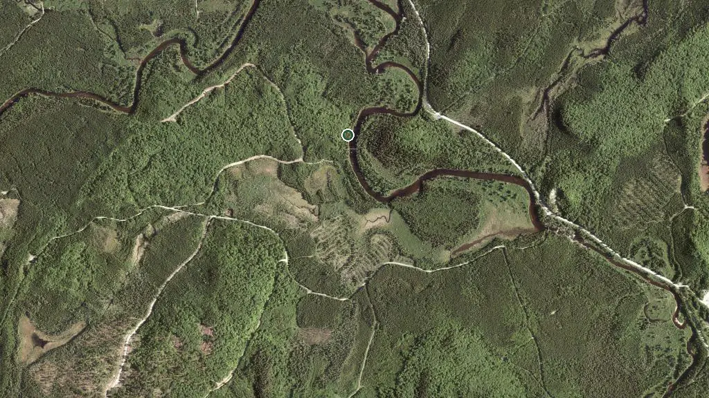 Aerial view of Refuge du Pont des Méandres and surroundings
