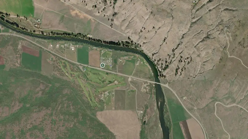 Aerial view of Kettle River RV Park and surroundings