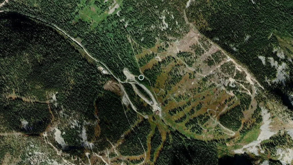 Aerial view of Hummingbird Lodge & Campground and surroundings