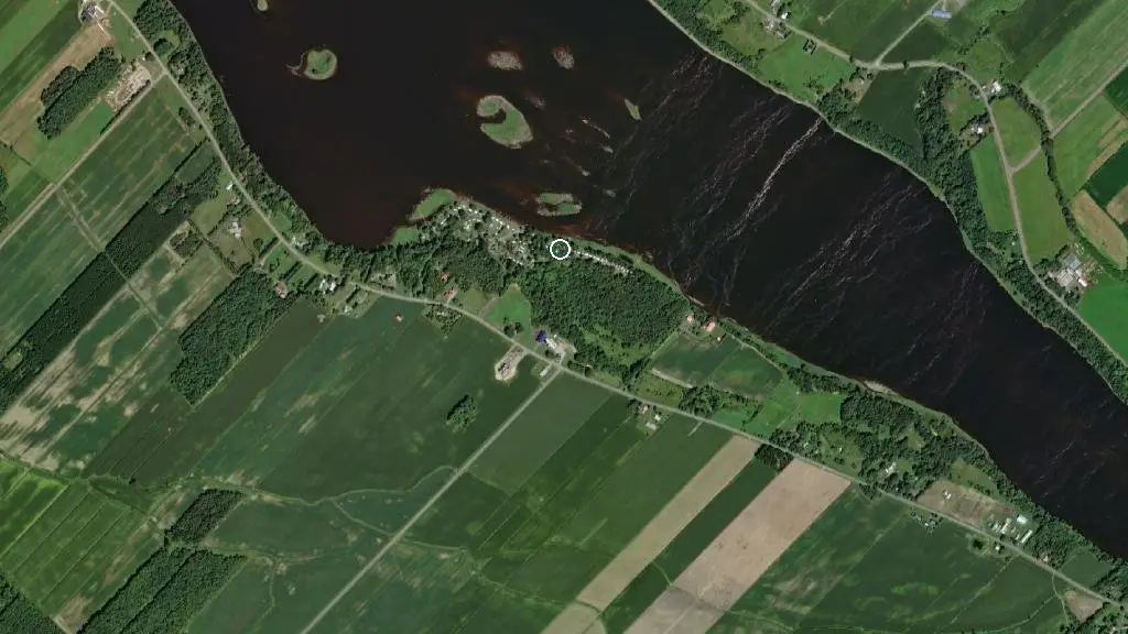 Aerial view of Camping Domaine du Bassin and surroundings