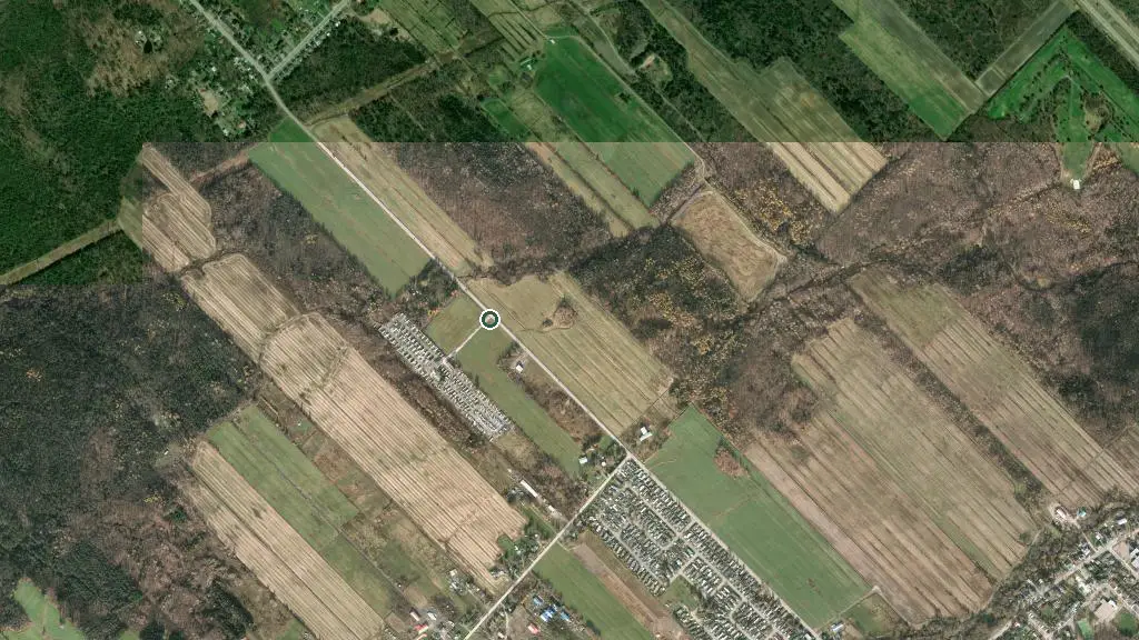 Aerial view of Camping Québec en Ville and surroundings