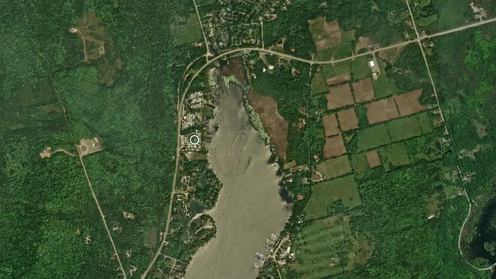 Aerial view of Pigeon Hollow Park and surroundings