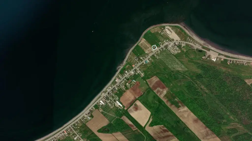 Aerial view of Camping au Bord de la Mer and surroundings