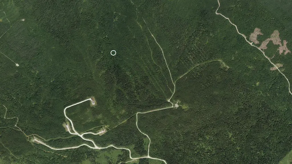 Aerial view of Refuge and surroundings