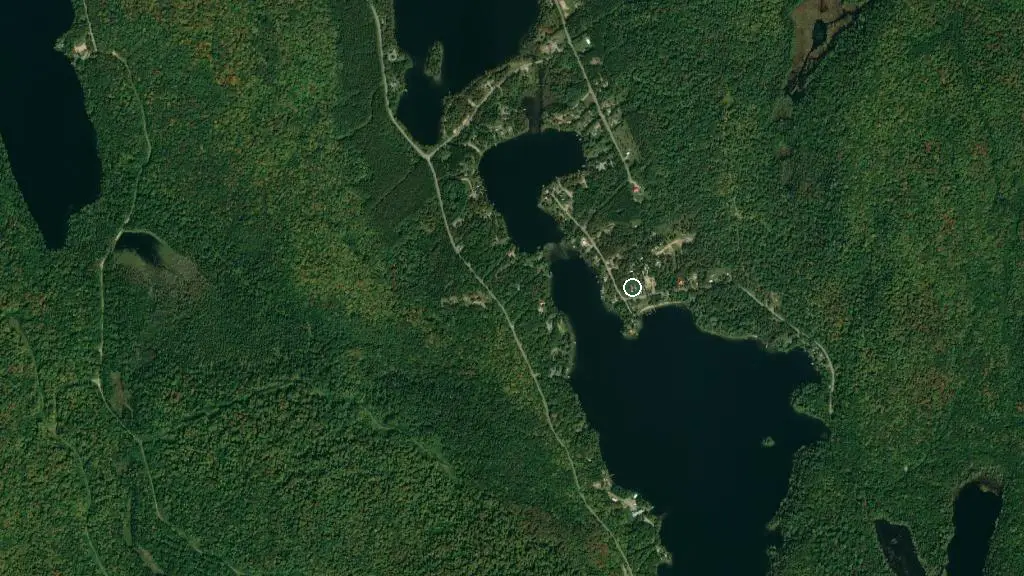 Aerial view of Camping du Lac Rochon and surroundings