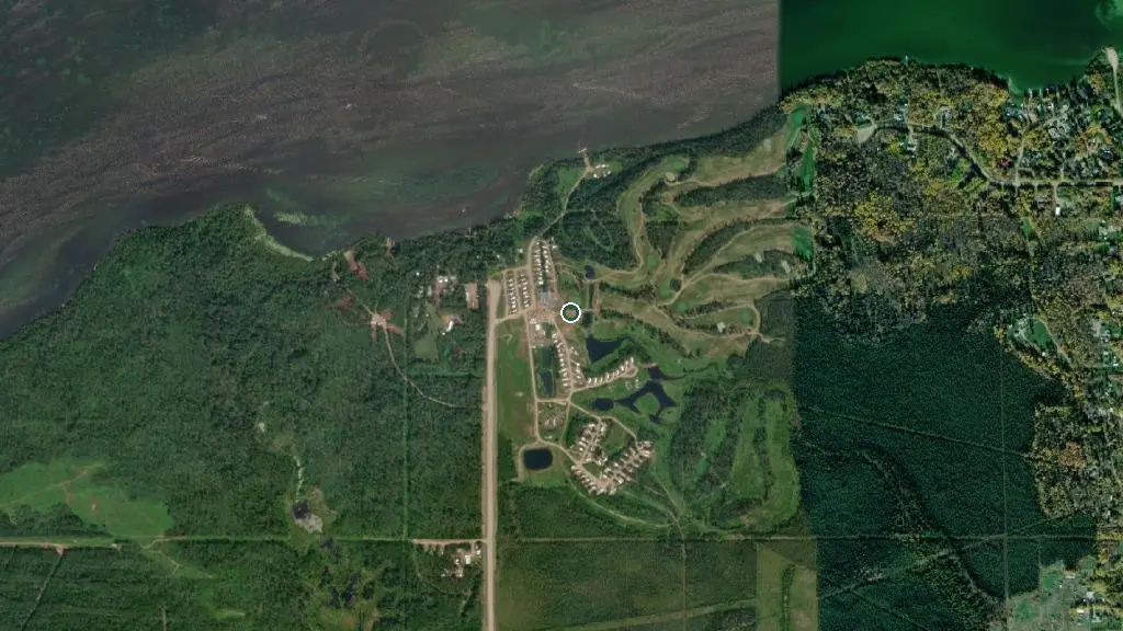 Aerial view of Greenview Golf Resort and surroundings