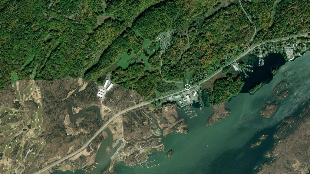 Aerial view of 1000 Islands / Ivy Lea KOA Holiday and surroundings