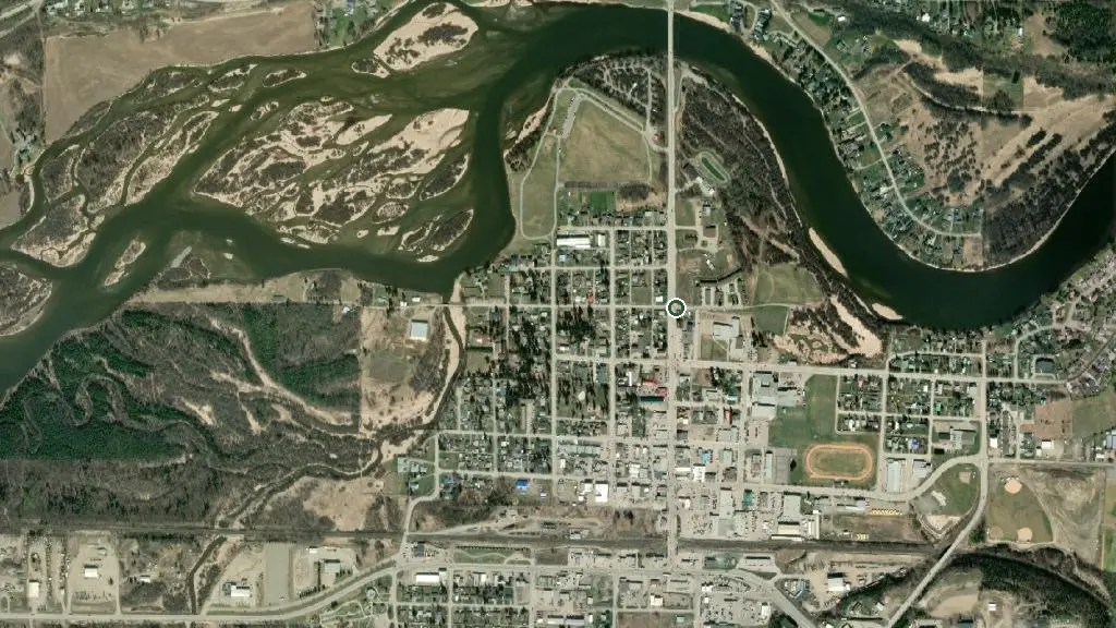 Aerial view of Riverside Park Campground and surroundings