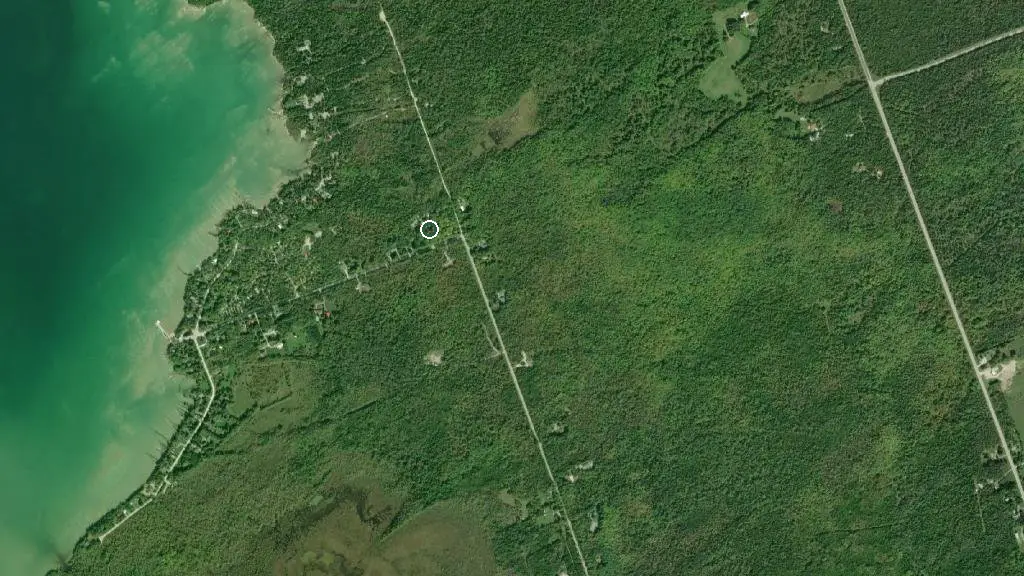 Aerial view of Larbermoe Tent Trailer Park and surroundings