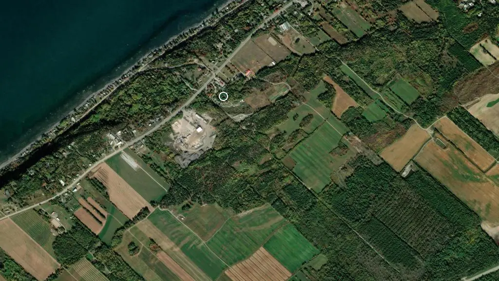 Aerial view of Camping Rimouski - Motel de l'Anse and surroundings