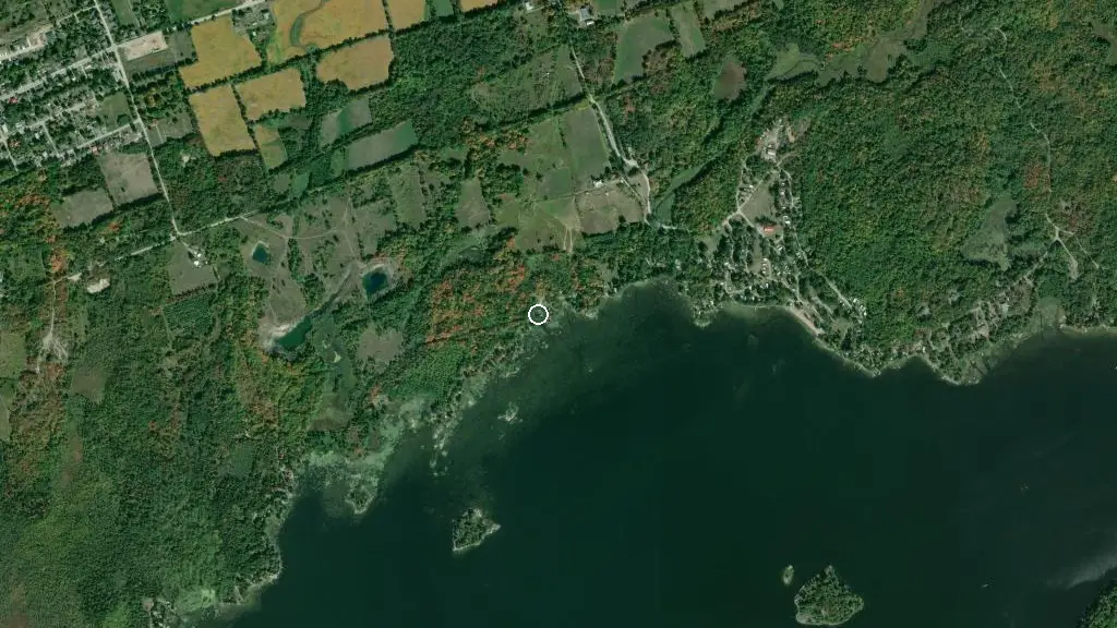 Aerial view of Pitts Landing and surroundings