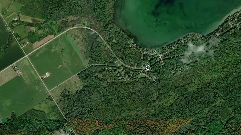 Aerial view of To Jos Christian Family Campground and surroundings