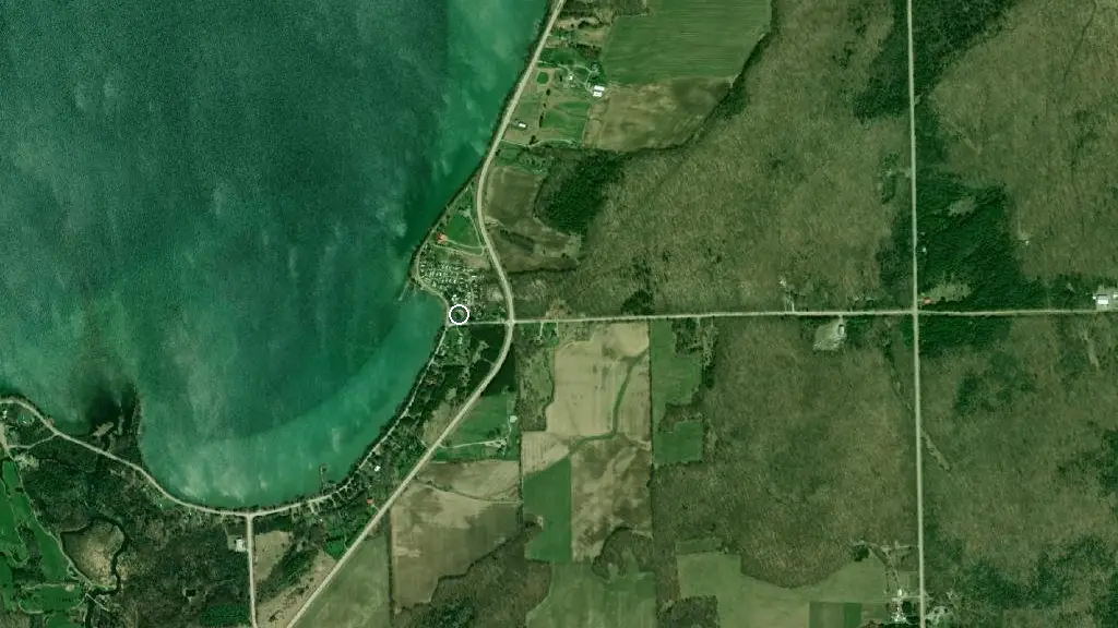 Aerial view of Idyll Glen RV Park and surroundings