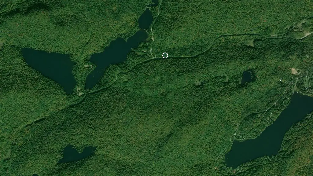 Aerial view of Huttopia les Deux Lacs Laurentides and surroundings