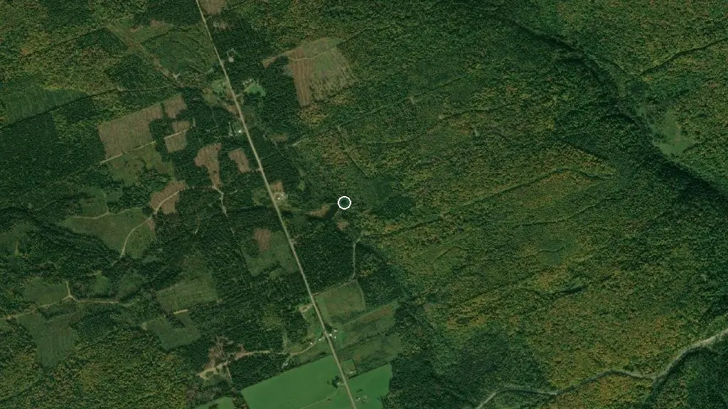 Aerial view of Refuge le Turcotte and surroundings