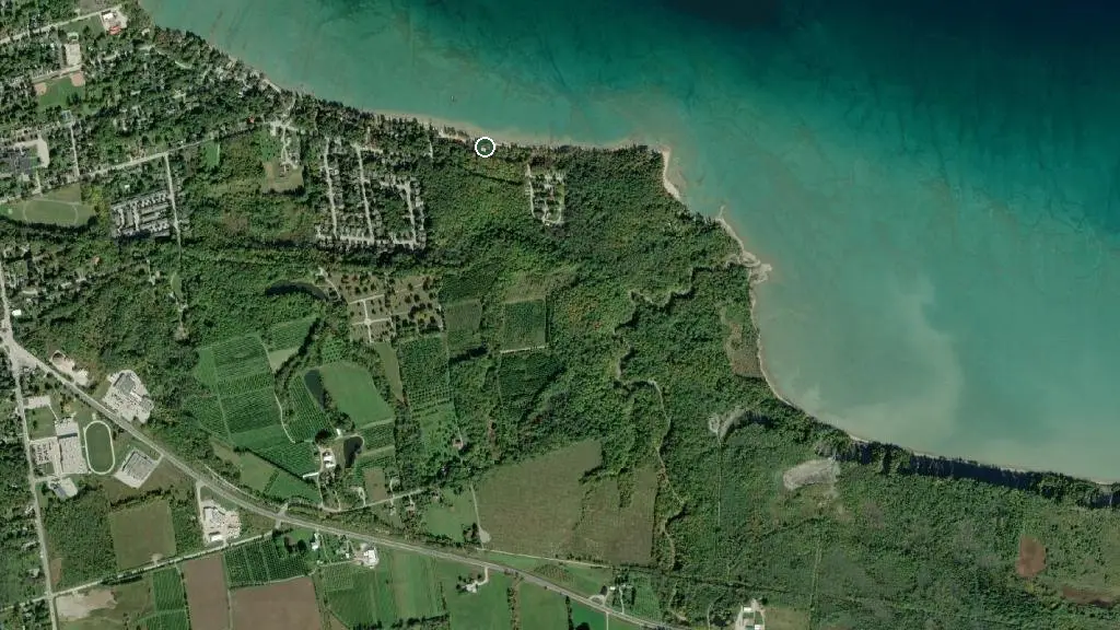 Aerial view of Memorial Park Meaford and surroundings