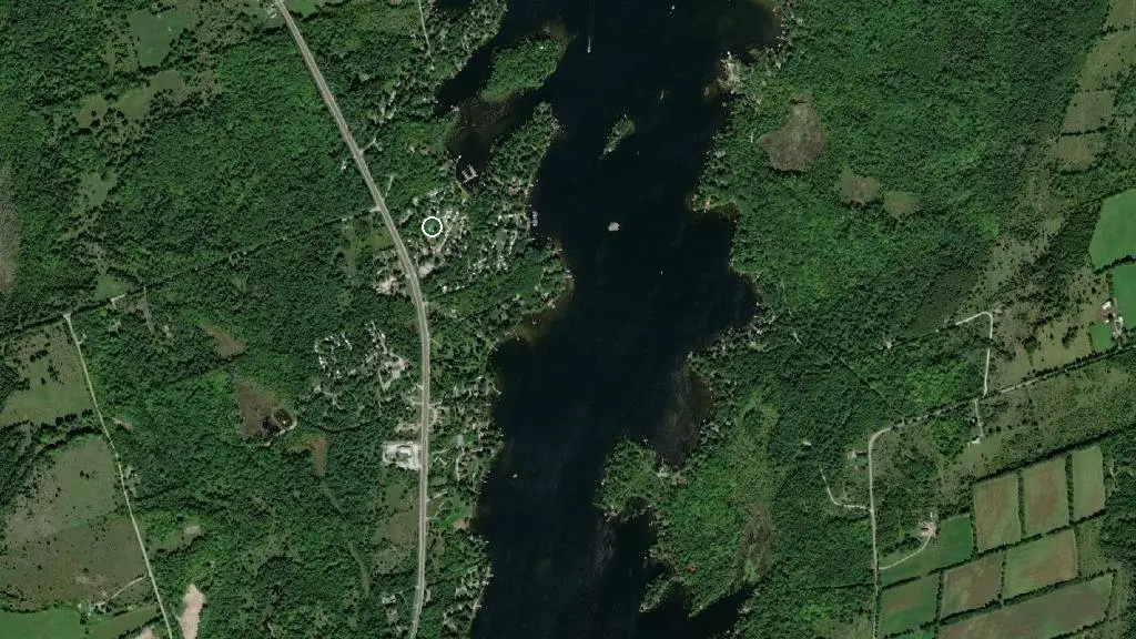 Aerial view of Trailer Park on the Bay & Cottages and surroundings