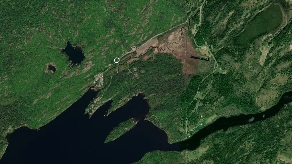 Aerial view of Silver Maple Campground and surroundings