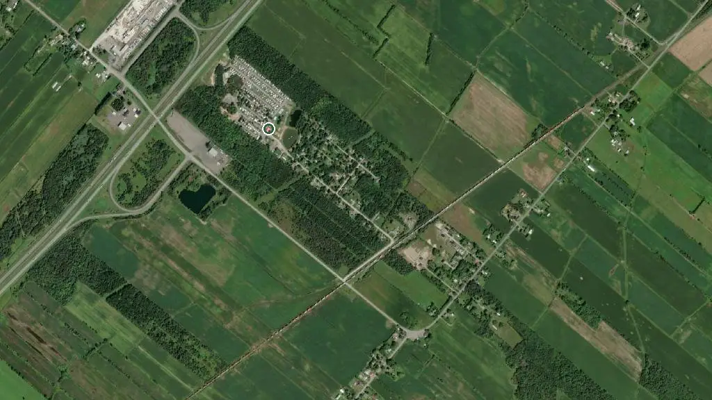 Aerial view of Camping au Soleil Levant and surroundings