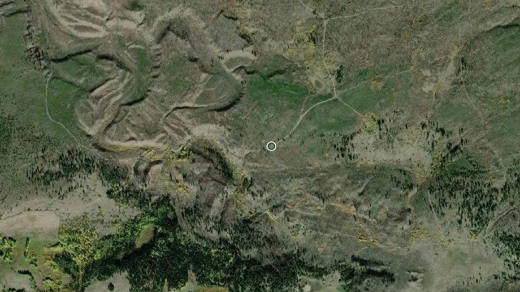 Aerial view of Kokanee Bay Fishing Resort and surroundings