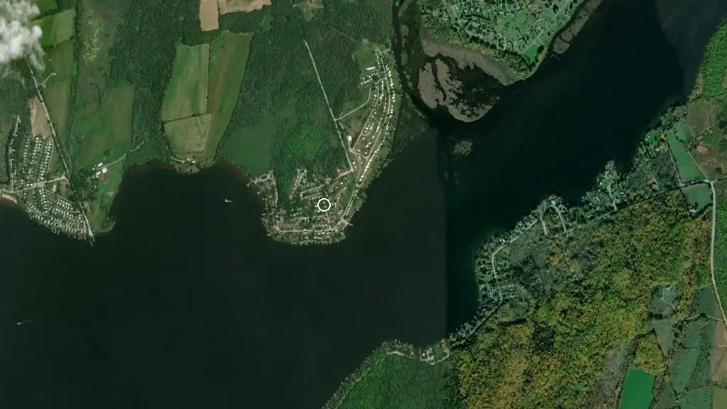 Aerial view of Holiday Pines and surroundings