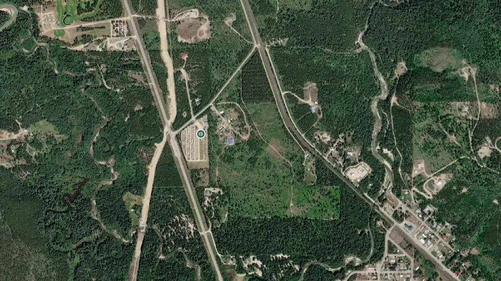 Aerial view of Irvin's Park & Campground and surroundings