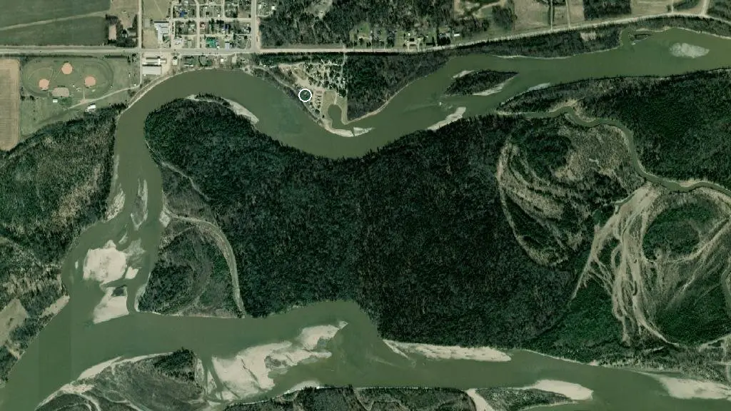 Aerial view of Woodlands RV Park & River Marina and surroundings