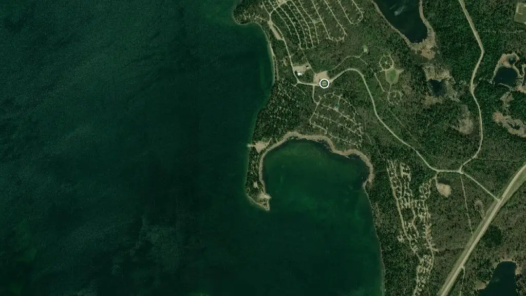 Aerial view of Pickerel Point and surroundings