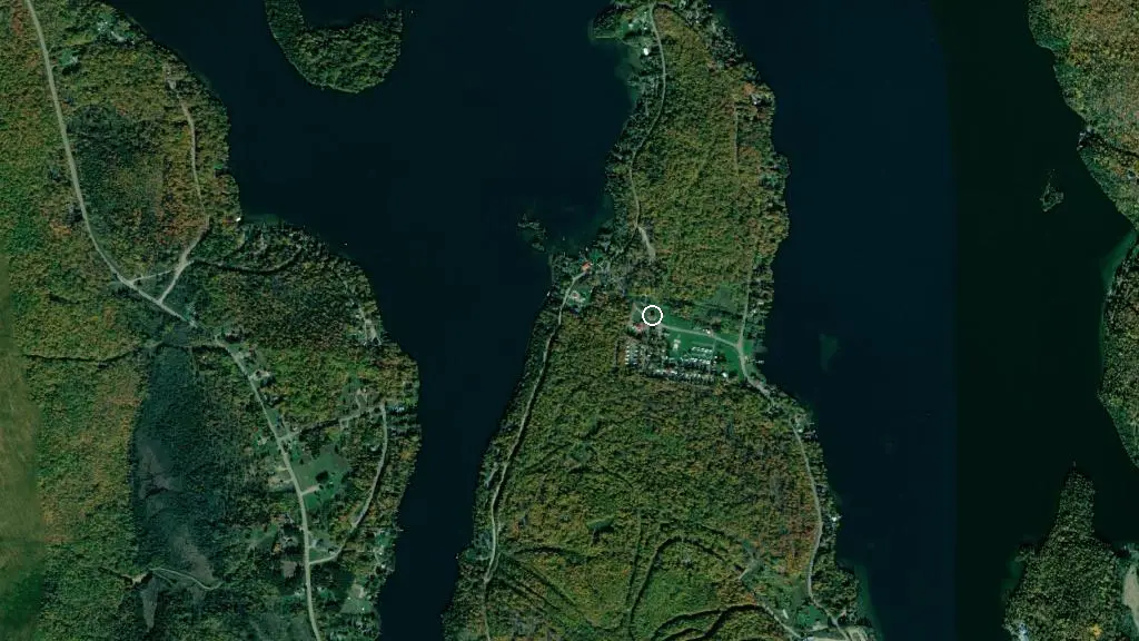 Aerial view of Camping Plein Air and surroundings