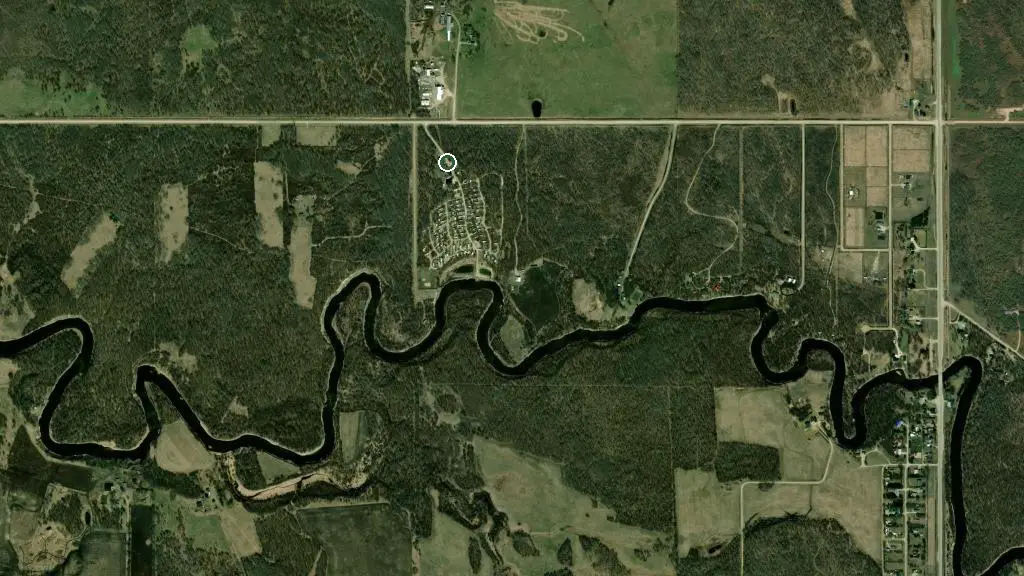 Aerial view of Roseau River Big RV Resort and surroundings
