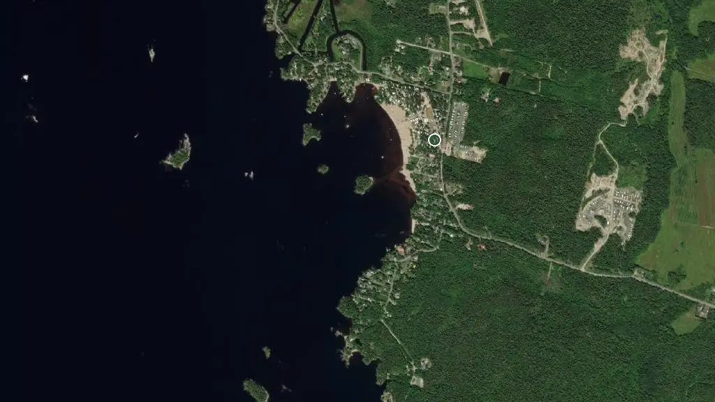 Aerial view of Camping Alma - la Colonie and surroundings