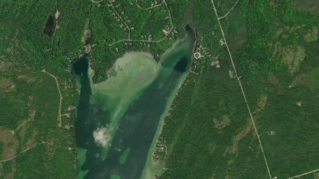 Aerial view of Pineaires Resort and surroundings