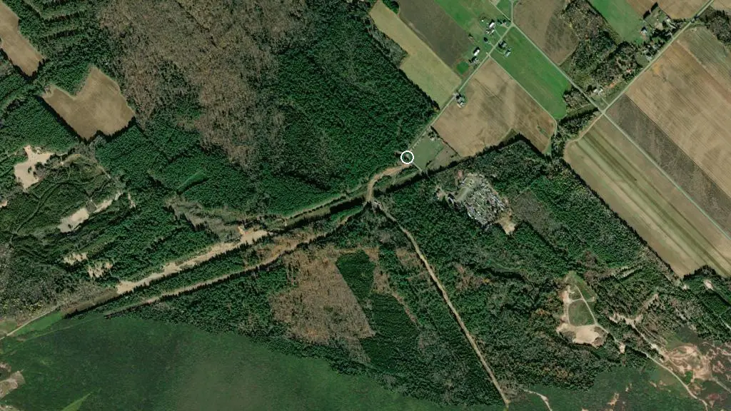 Aerial view of Camping Domaine le Corral and surroundings