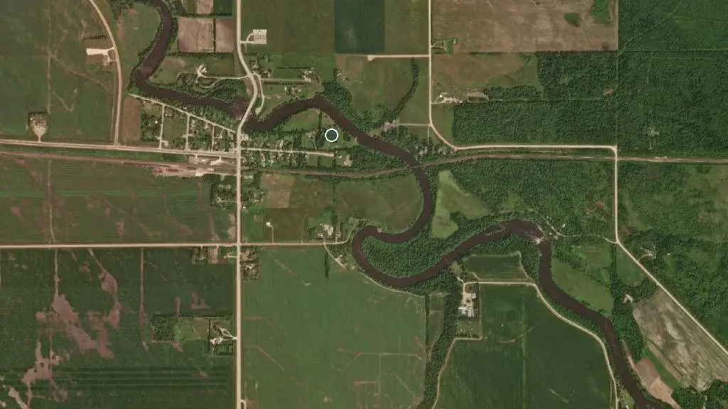 Aerial view of Rivers Edge Resort and surroundings