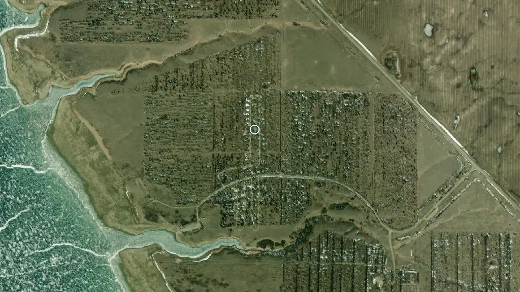 Aerial view of Elmview Campground and surroundings