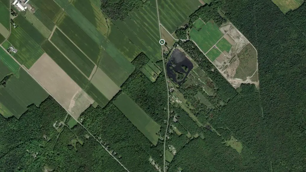 Aerial view of Camping Plage Ô 4 Îles and surroundings