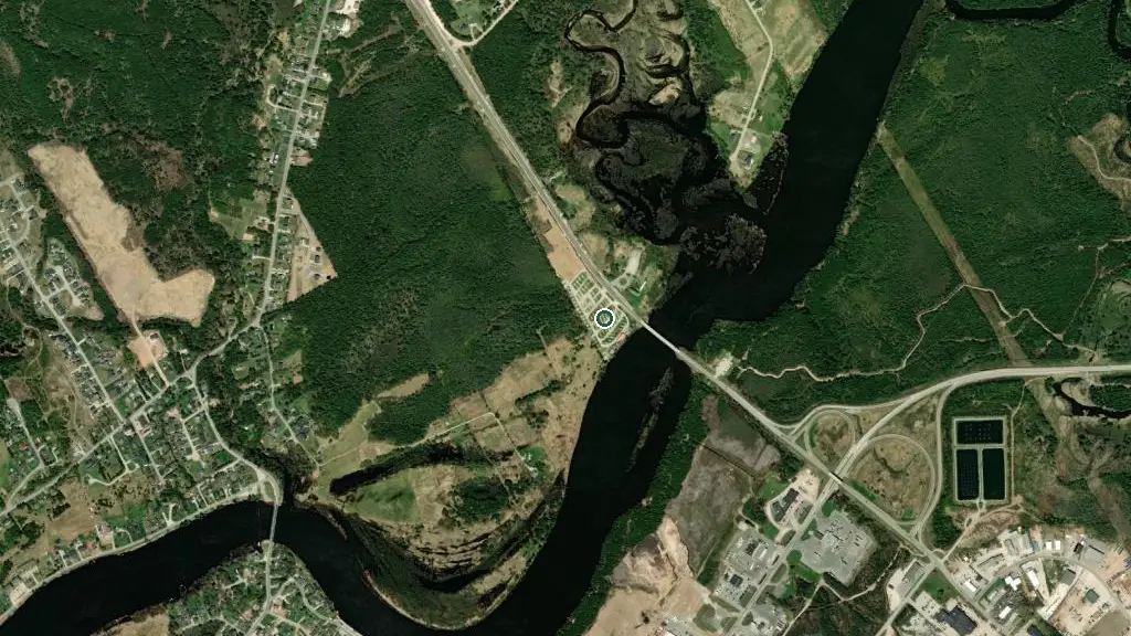 Aerial view of Gateway to the North RV Park and surroundings