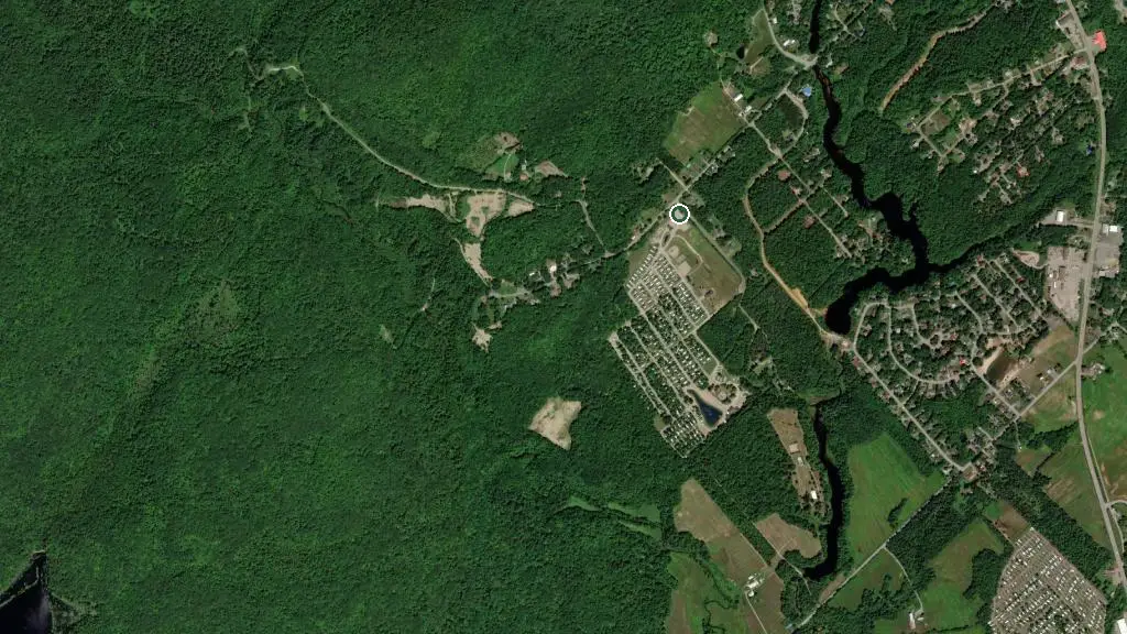 Aerial view of Camping Champs Boisés and surroundings