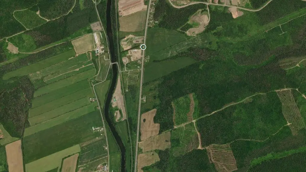 Aerial view of Camping Causapscal Chez Moose and surroundings
