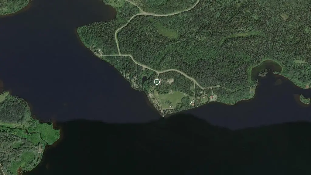 Aerial view of Moosehorn Lodge and surroundings