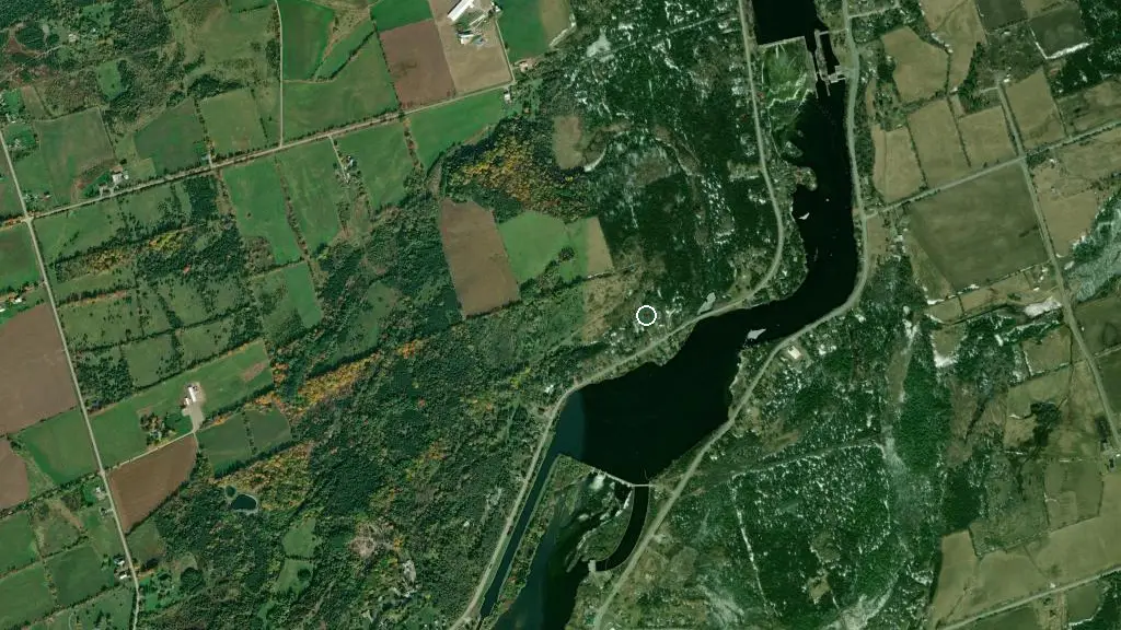 Aerial view of Hickory Grove Cottages and surroundings