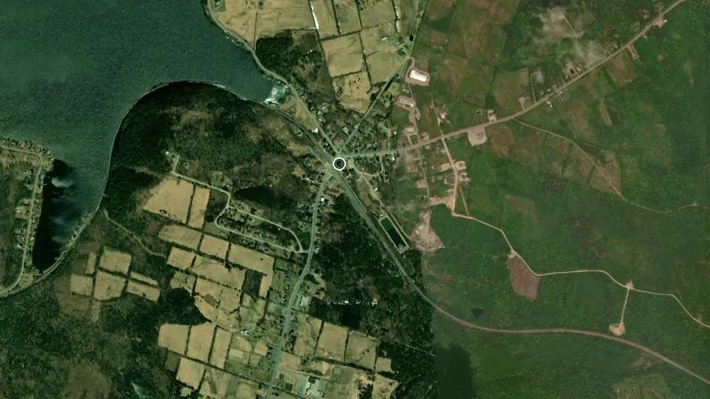 Aerial view of Lake George Family Campground and surroundings