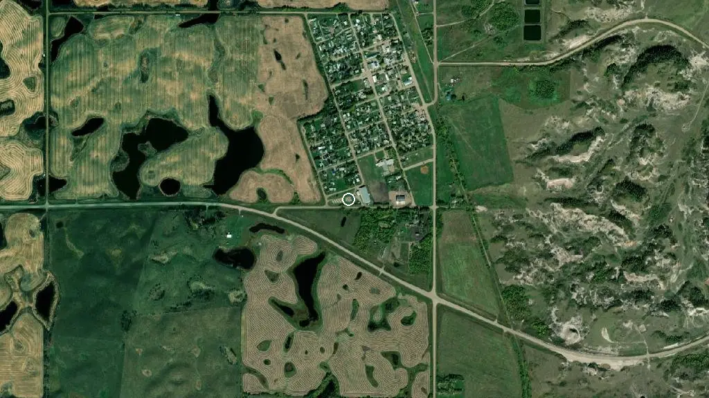 Aerial view of Donalda Ag Society Campground and surroundings